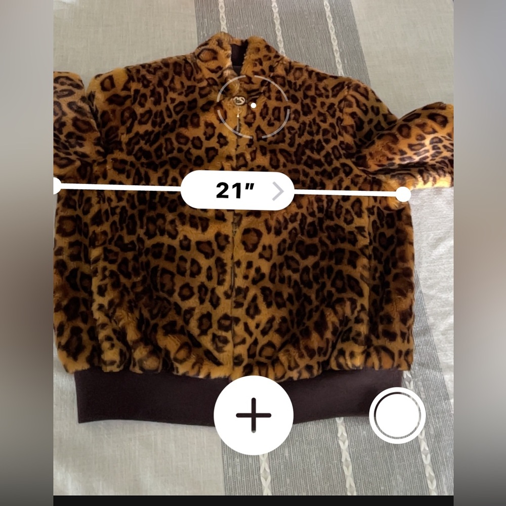St. John Sport Faux Fur Bomber Jacket Chubby Leopard Size Small Signature Zipper - Picture 12 of 12